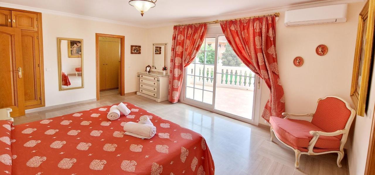 Golden Villa Costa Del Sol - Big Private Pool - Bbq - Good Location Fuengirola Exterior photo